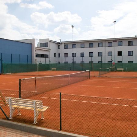 Hotel Zemgale Jełgawa Zewnętrze zdjęcie